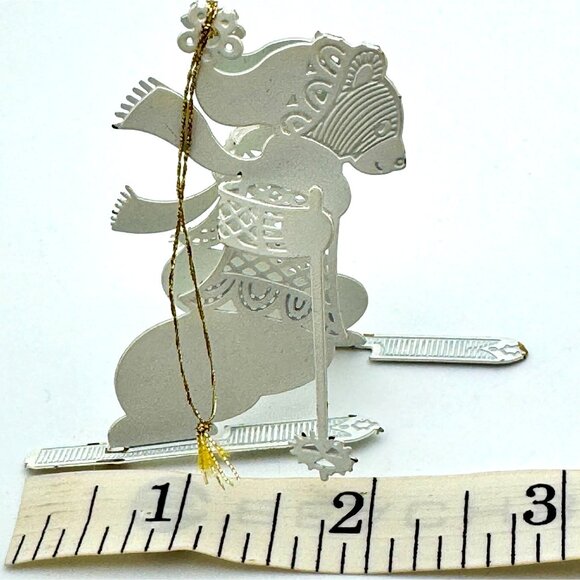 Vintage 1983 Tamerlane Skier Ornament Solid White Metal Skiing Bear - Picture 3 of 7